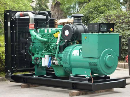 新兴镇710kw康明斯柴油发电机组图片 新兴镇710kw康明斯柴油发电机组图片