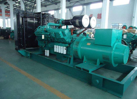 新兴镇800kw康明斯柴油发电机组图片 新兴镇800kw康明斯柴油发电机组图片